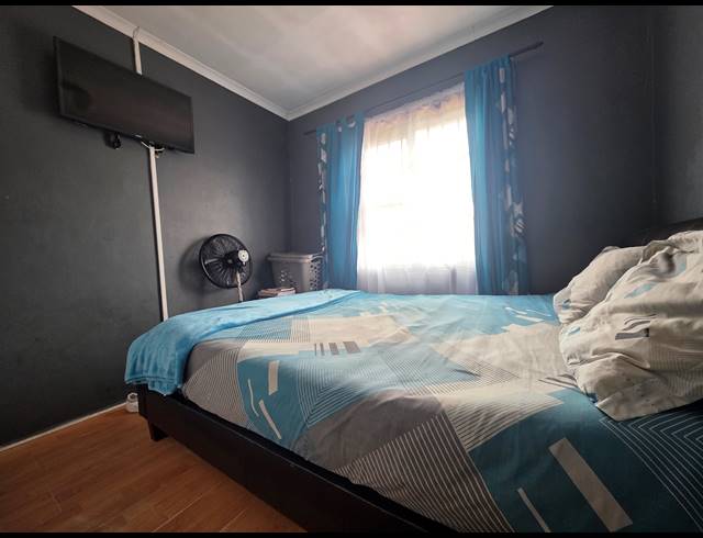3 BEDROOM HOUSE FOR SALE IN DEVON PARK VILLAGE